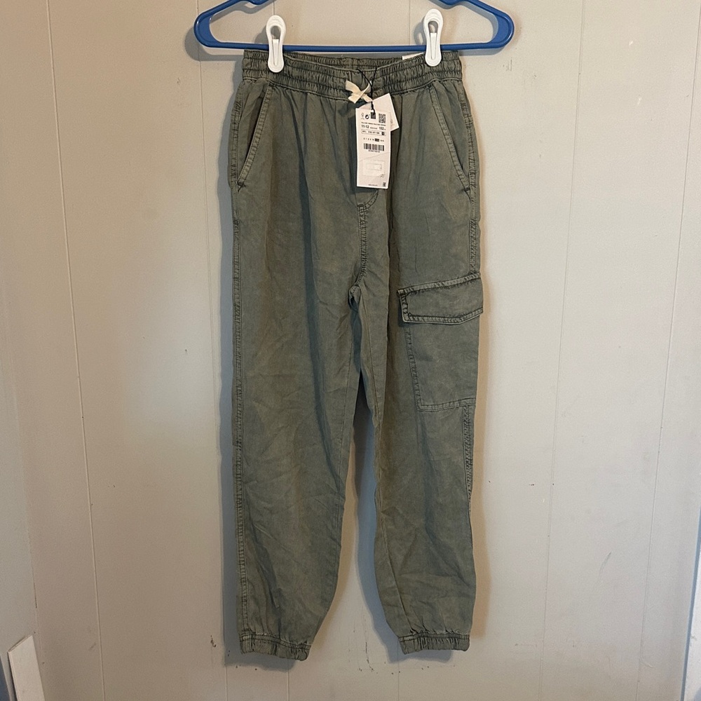 Girls size 11-12 ZARA Green Cargo Jogger Pants
